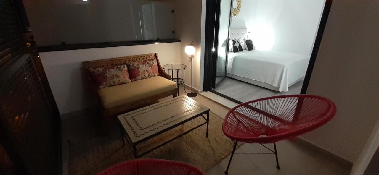 Teatinos Suite Malaga Zewnętrze zdjęcie