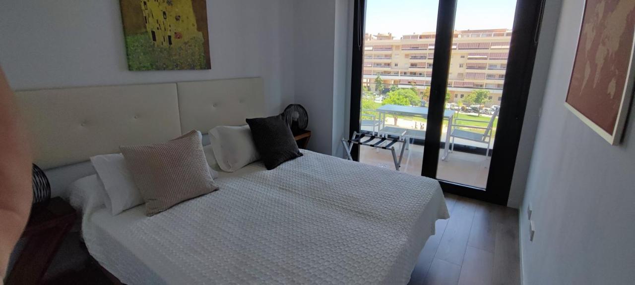 Teatinos Suite Malaga Zewnętrze zdjęcie