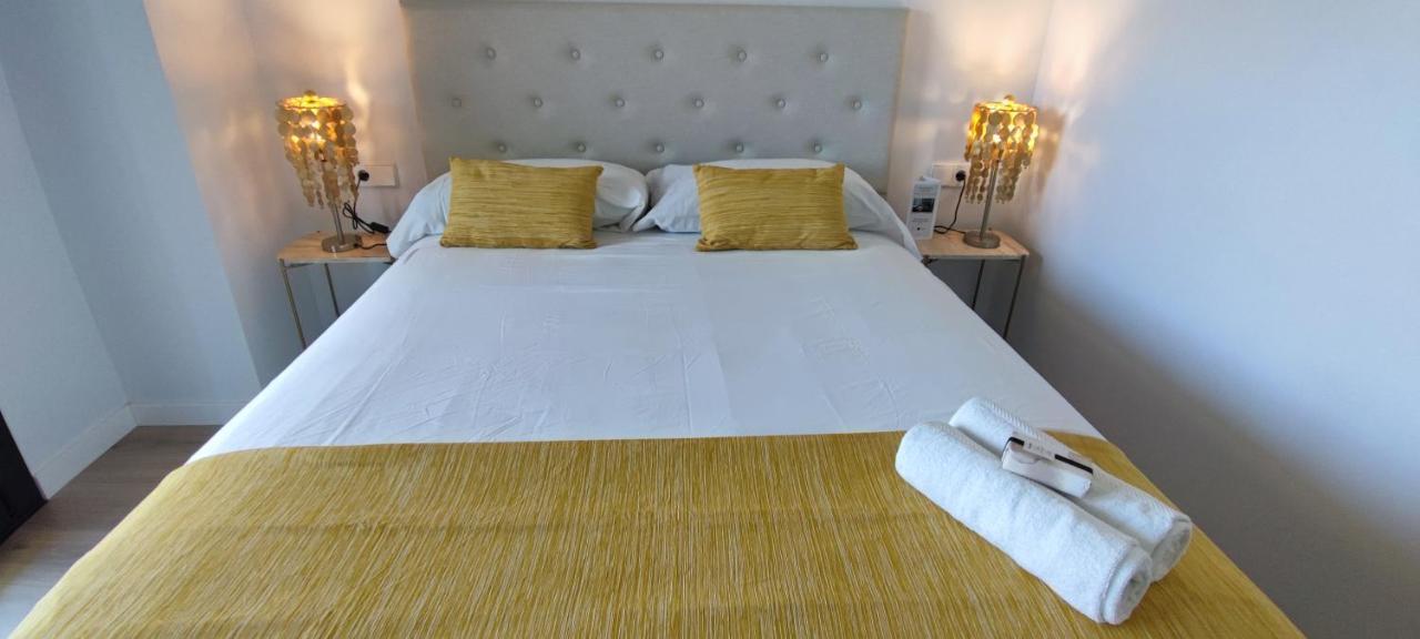 Teatinos Suite Malaga Zewnętrze zdjęcie
